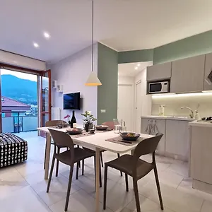 Apartment Maison Olga - Incantevole Nuovo Trilocale Vista Mare Con Parcheggio, Borghetto Santo Spirito